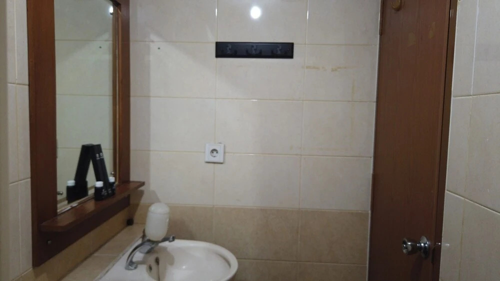 Brand New 2BR Grand Setiabudi Apartment By Travelio