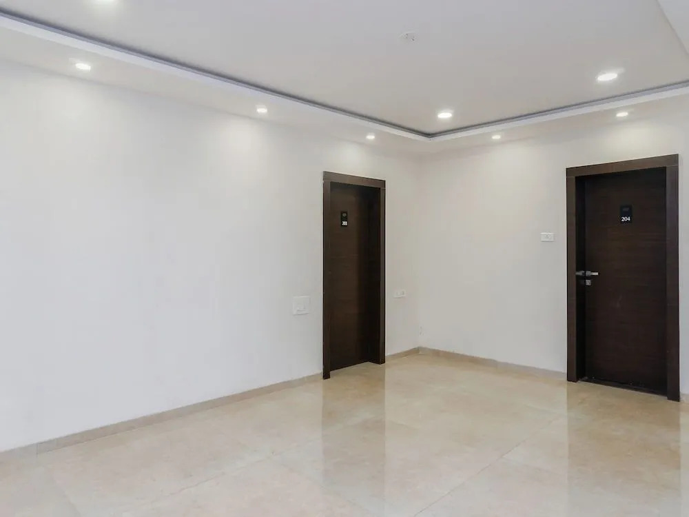 OYO 16832 I suites