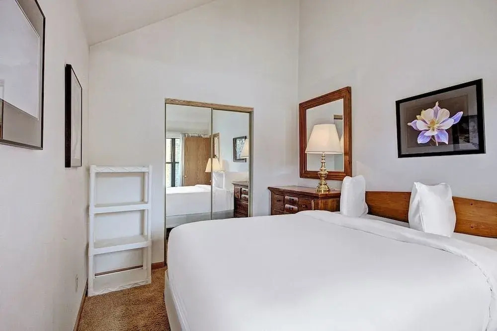 River Mtn Lodge W219