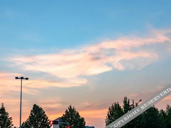 Jinyi Hotel (Zhengzhou High-tech Vanke Plaza & Zhengzhou University Branch)