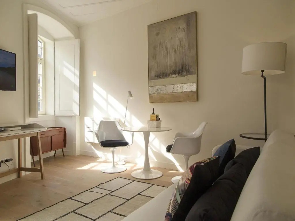 Chiado bright modern apt with ac elevator