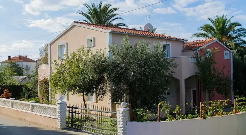 Apartments Ivona