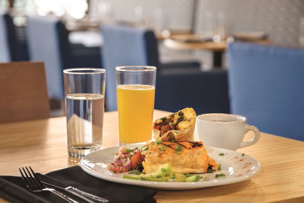 Holiday Inn Philadelphia Arpt-Stadium Area by IHG