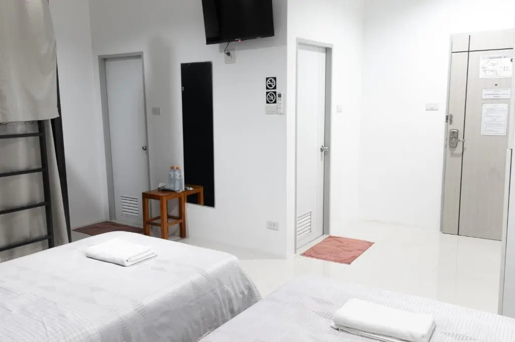 Munruk Hostel