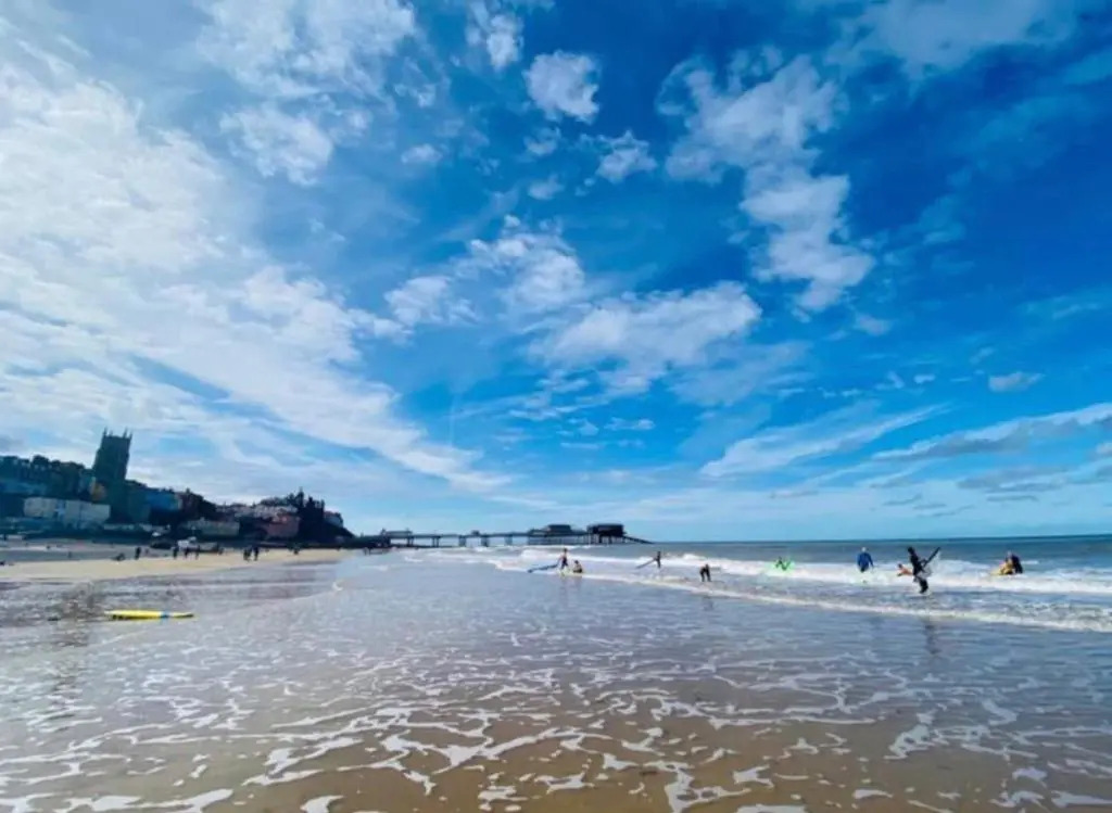 West Cottage. Central, beautiful, 2 mins to beach
