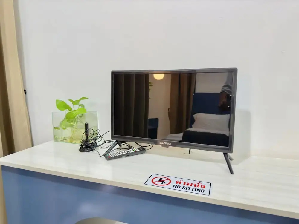 Breezewood Bangkok Hotel