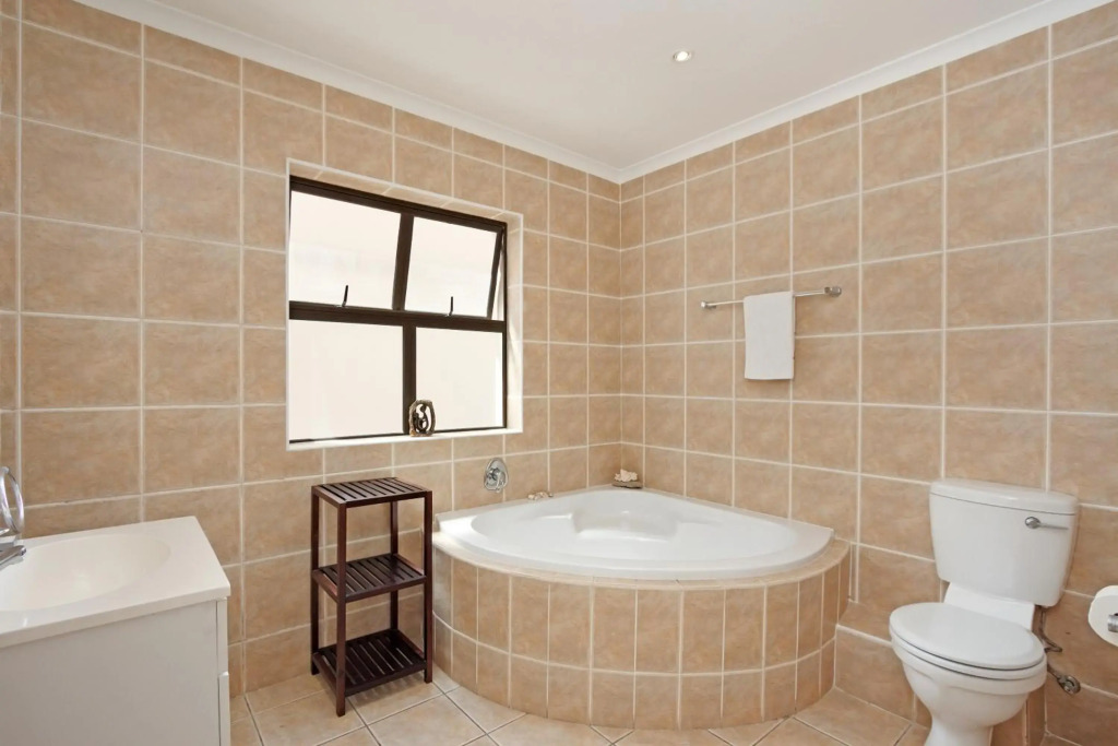 35 Island View by HostAgents