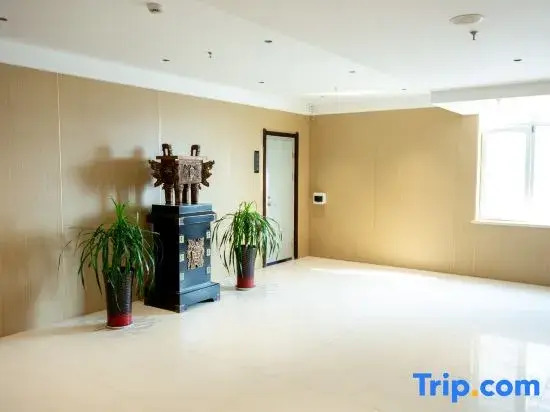 Platinum Holiday Hotel