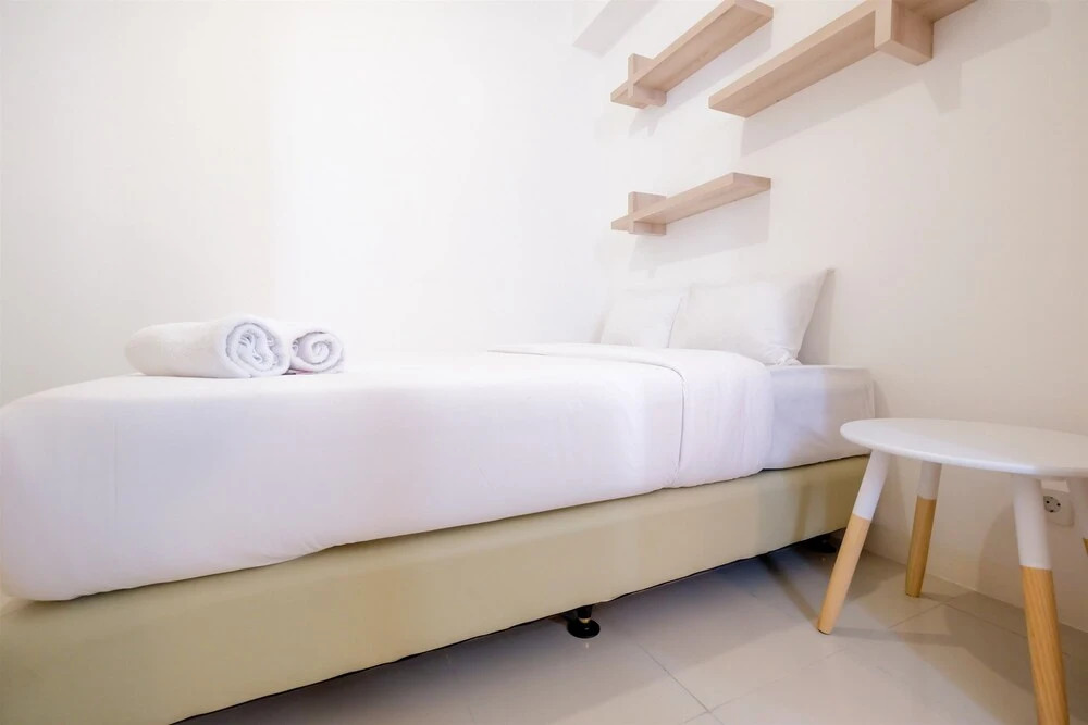 Comfy Connected to Mall at Bassura City Apartment