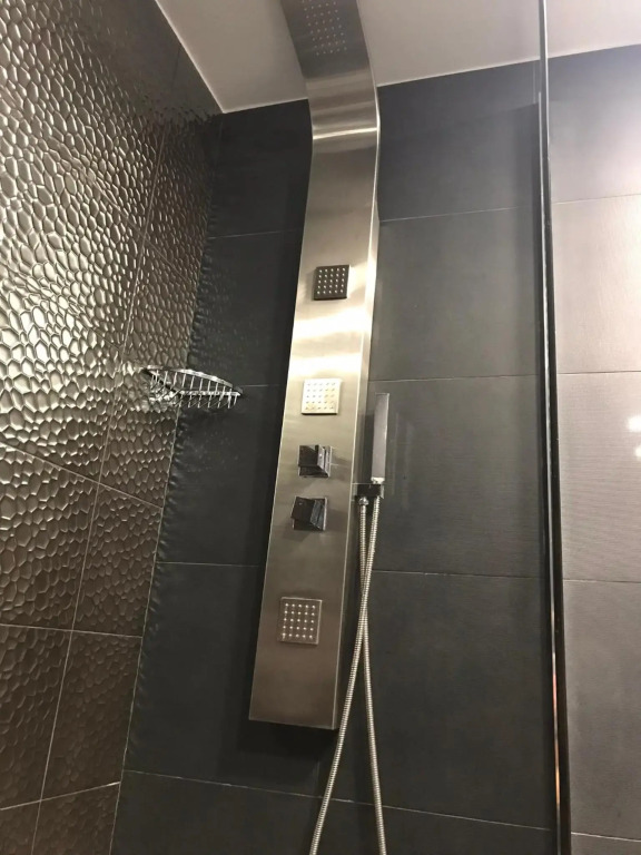 L apartment