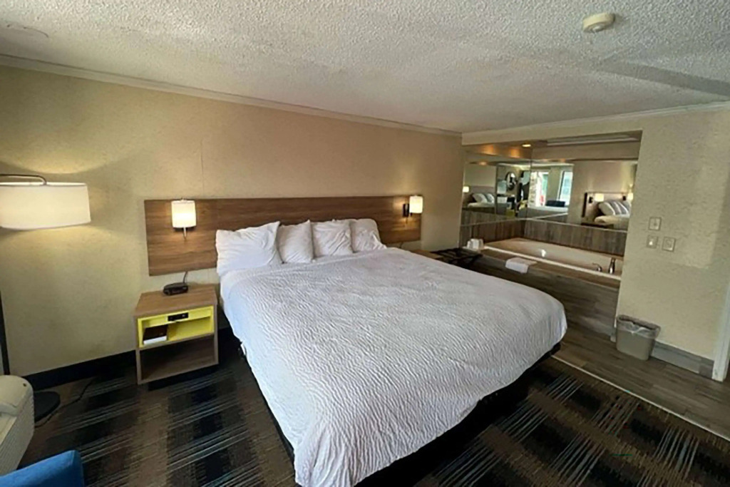 Days-Inn by Wyndham Liverpool-Syracuse