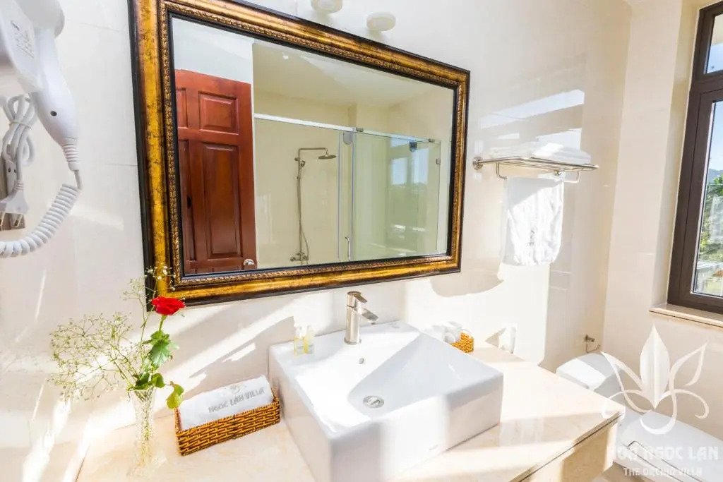 Hoa Ngoc Lan - The Orchid Villa Dalat