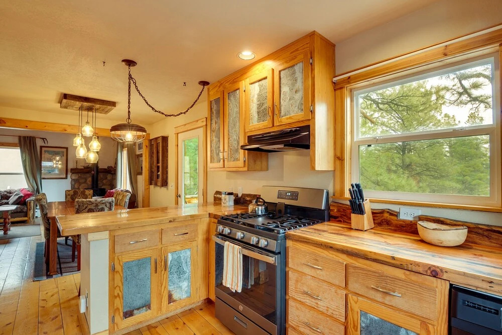 Rustic Pagosa Springs Cabin w/ Hot Tub + Game Room