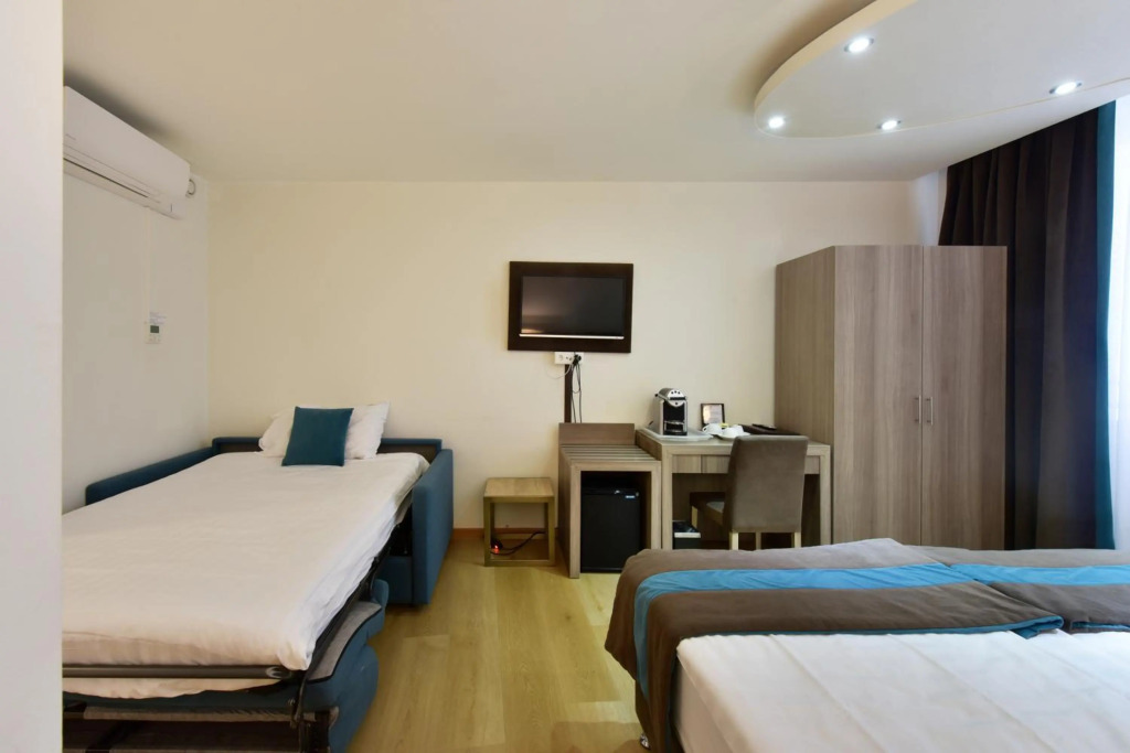 Hotel Rousseau