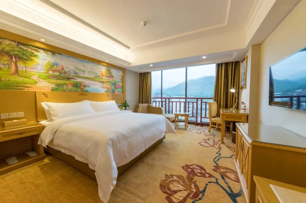 Vienna Hotel (Guilin Yongfu Station Store)