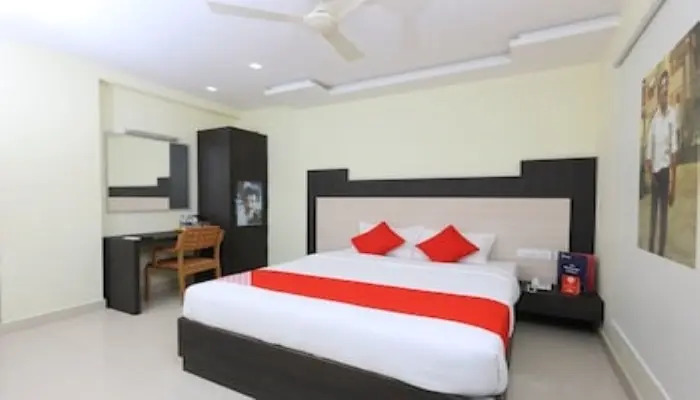 FabHotel Cinemascope Palavakkam