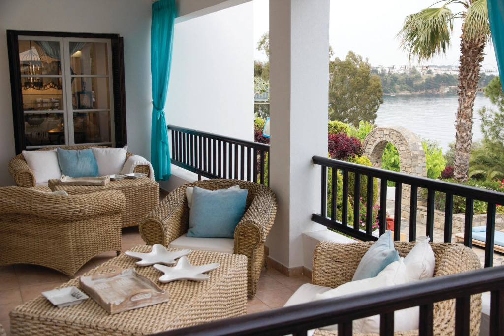 Aegean Suites, Santikos Collection