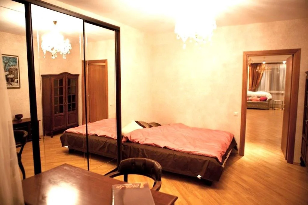 Day and Night na Pokrovke Hotel
