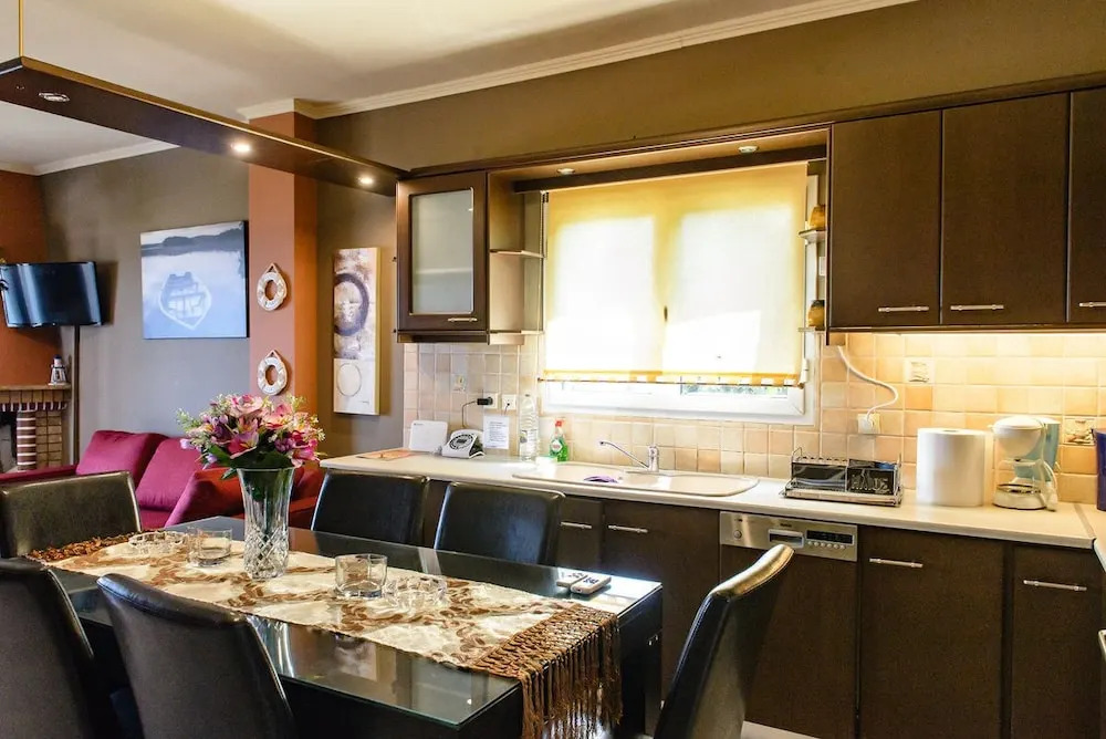 Peris Panoramic Villa Galaxy near Athens Airport