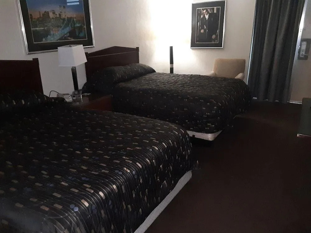 The Vegas Motel