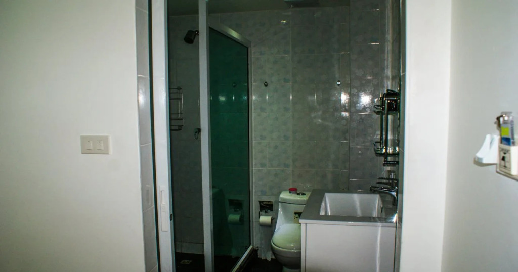 W-9 Hotel