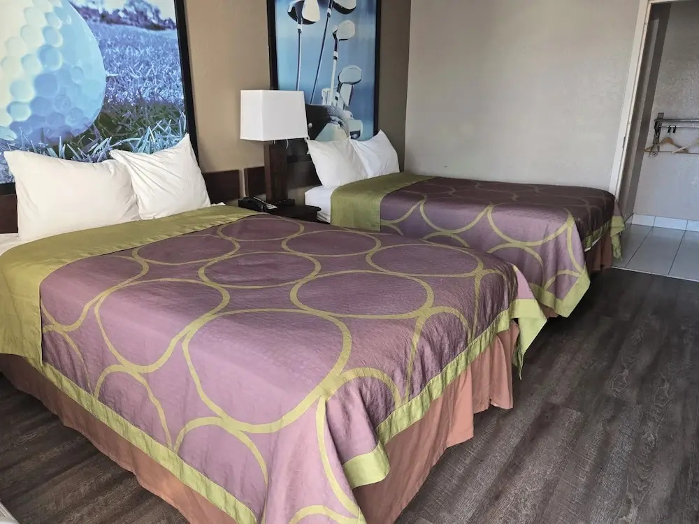 Stay Inn & Suites