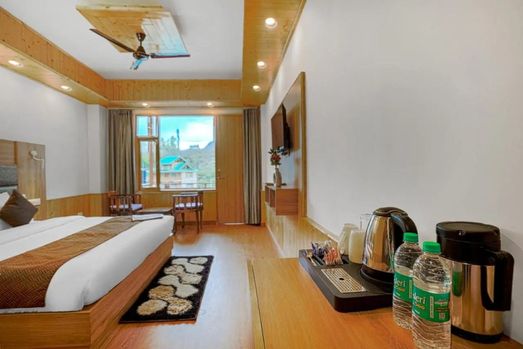 Hotel Divine Paradise Manali