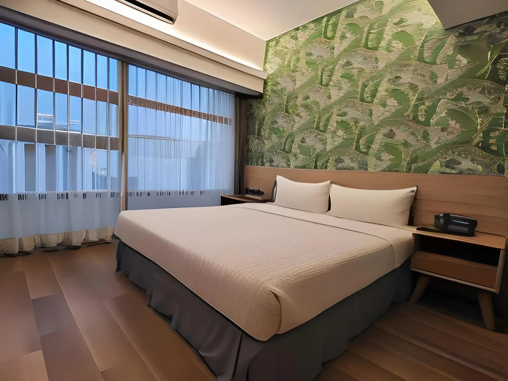 Infinity Tower Suites