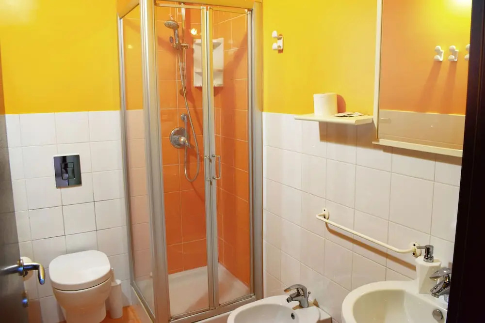 Thanit Rooms