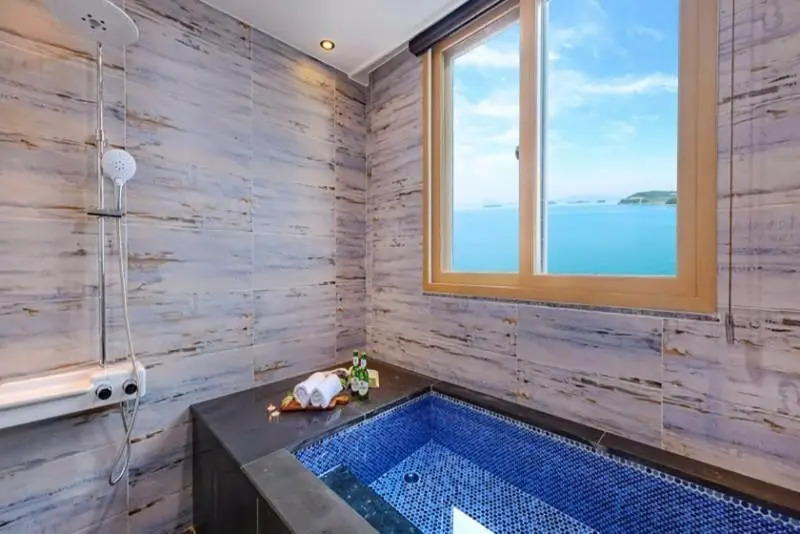 Yeosu La Pause Pension