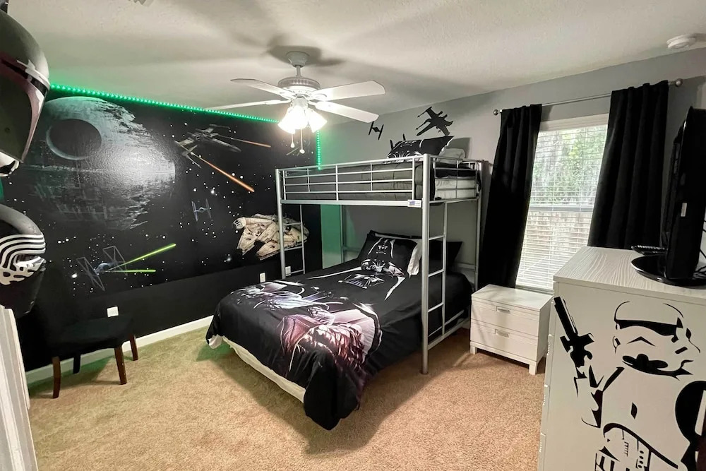 Poolside Oasis in Paradise Palms: 6 Mi to Disney!