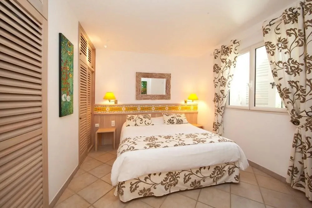 Charming Villa in Bonifacio for 4 to 5 Pers. 1km From the Port With air Conditioning