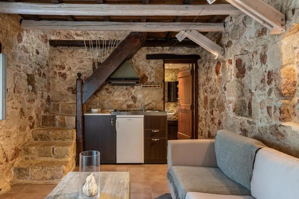 Verekinthos Villa, a Fine Country Retreat, By ThinkVilla