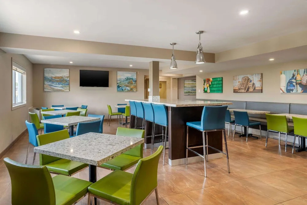 Lakeview Inns & Suites
