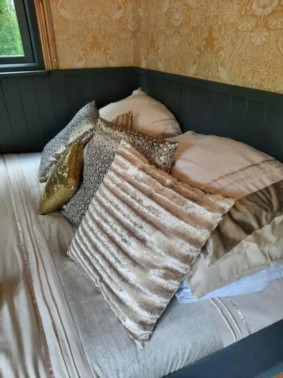Barnacre Retreats