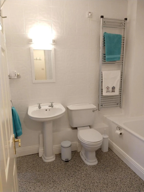 Town centre one bed apartment