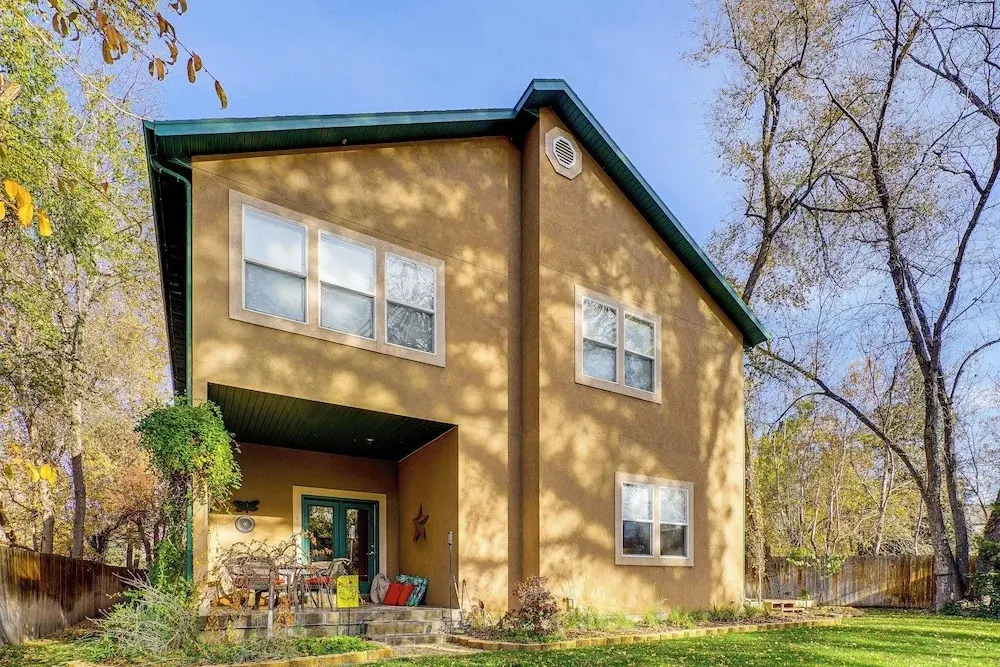 Secluded Home w/ Hot Tub & Mountain Views!