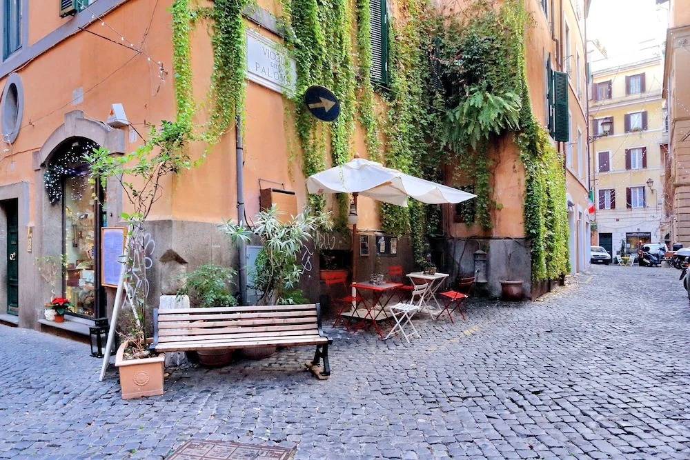 Rome Accommodation Altemps