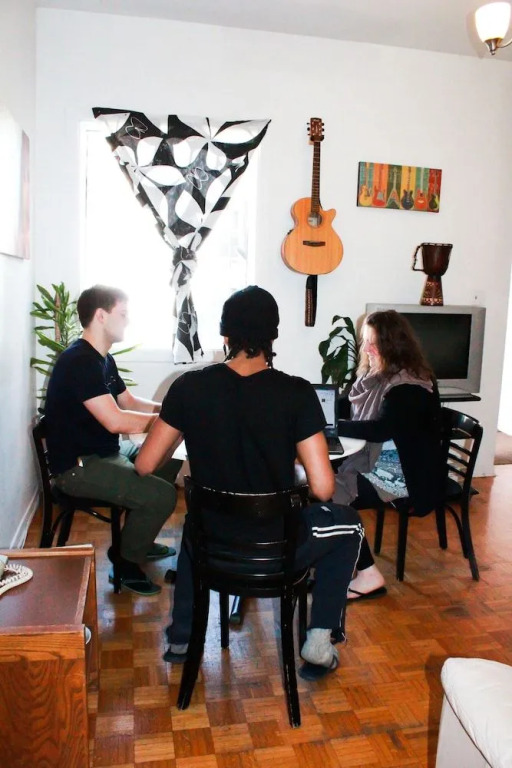 Auberge L'Apéro - Hostel