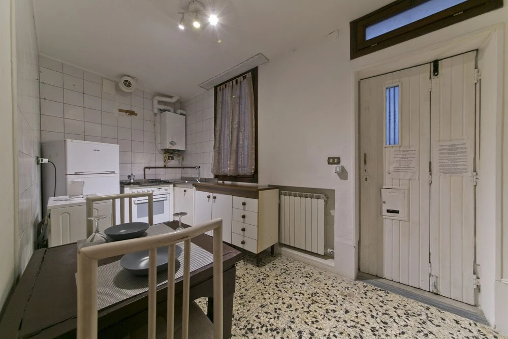 Budget San Stae House