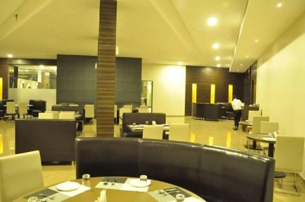 i-ROOMZ Nakshatra-LR