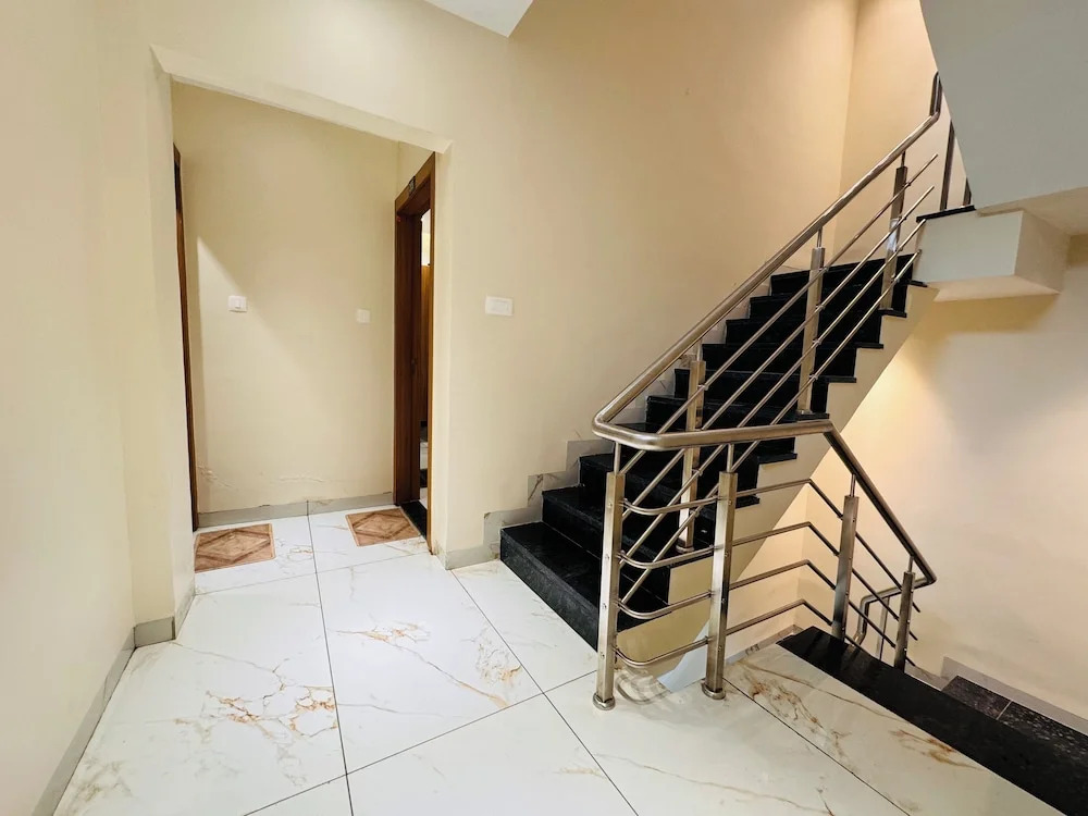 Hotel Shree Krishnam
