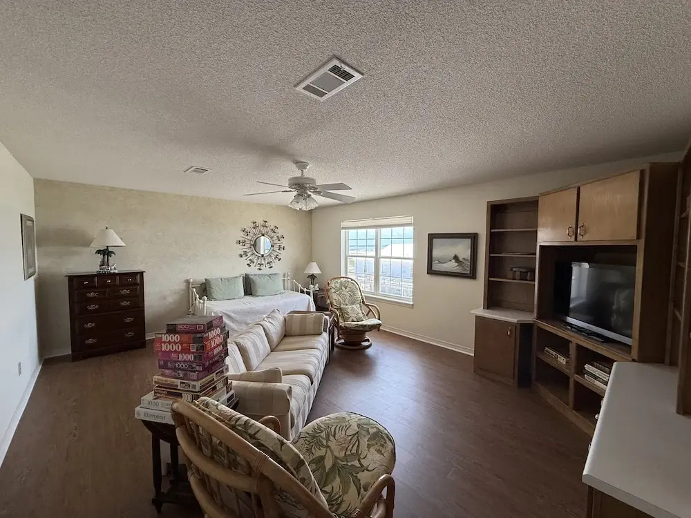 Windsail 6 Bedroom Home
