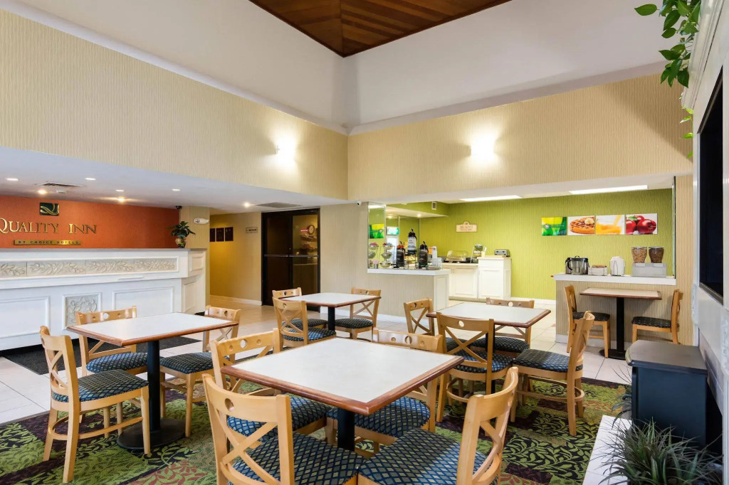 Rodeway Inn At Fort Lee