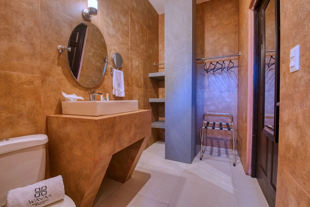 Wayak Hotel