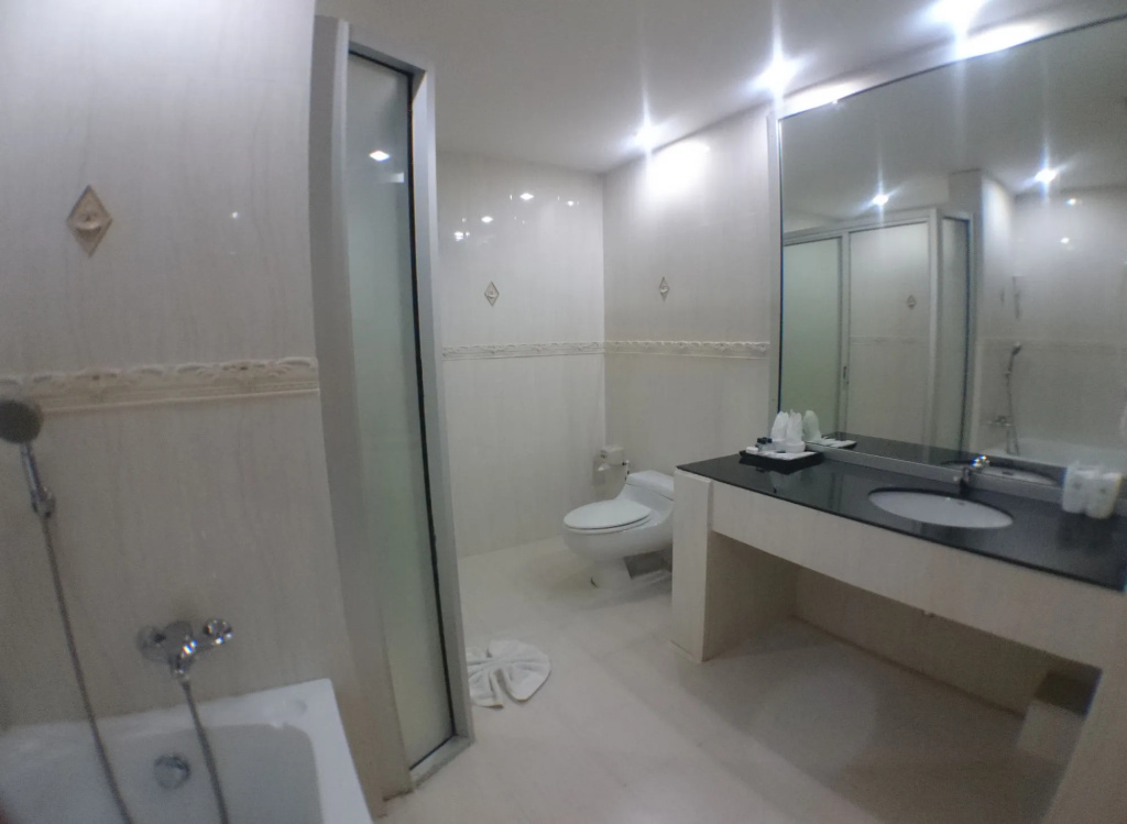 Tonkoon Hotel