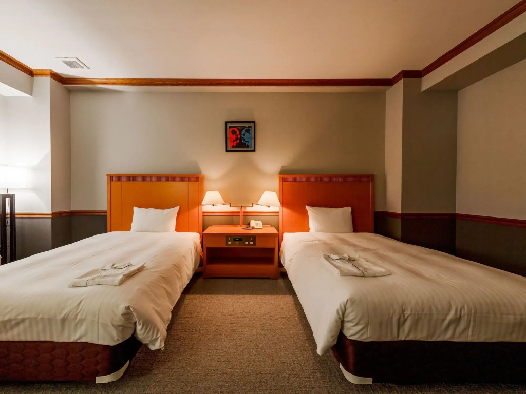 Hotel Azat Naha