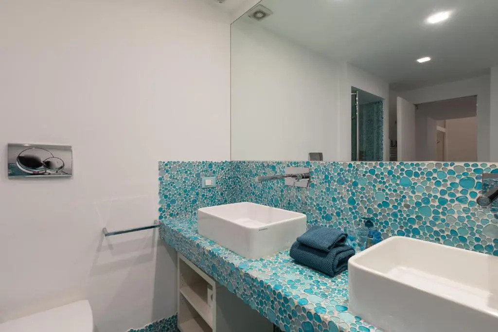 Amazing 4 bedrooms apartment with garden