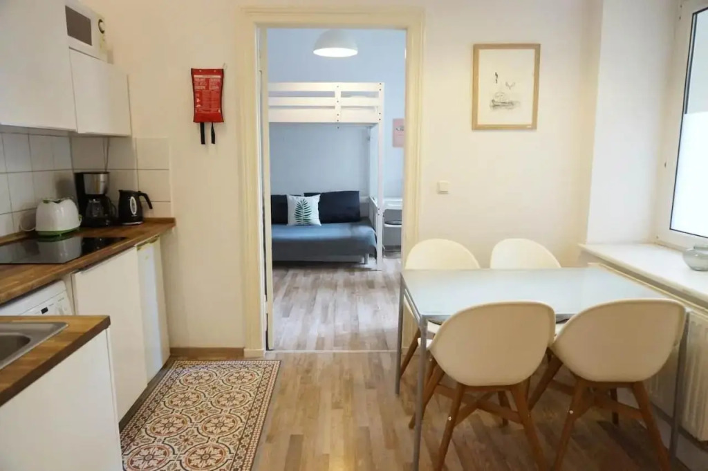 Cozy studio in Friedrichshain, 4 quiet guests only