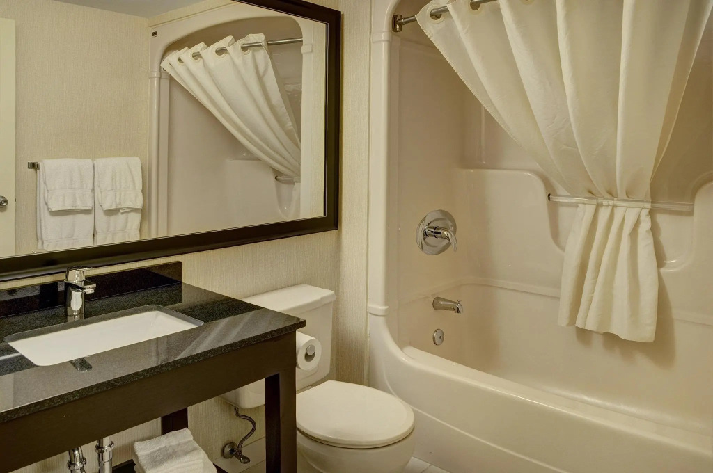 Comfort Inn Cobourg - Port Hope